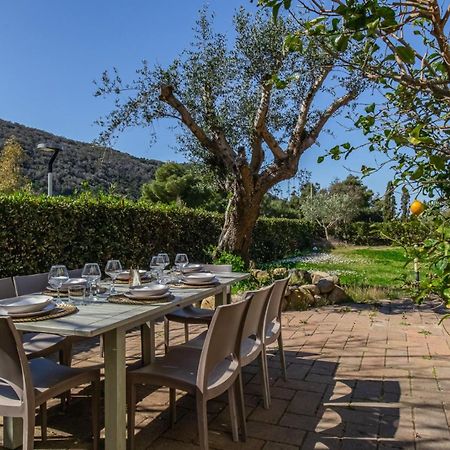 Villa Acquasalata Nisporto 外观 照片